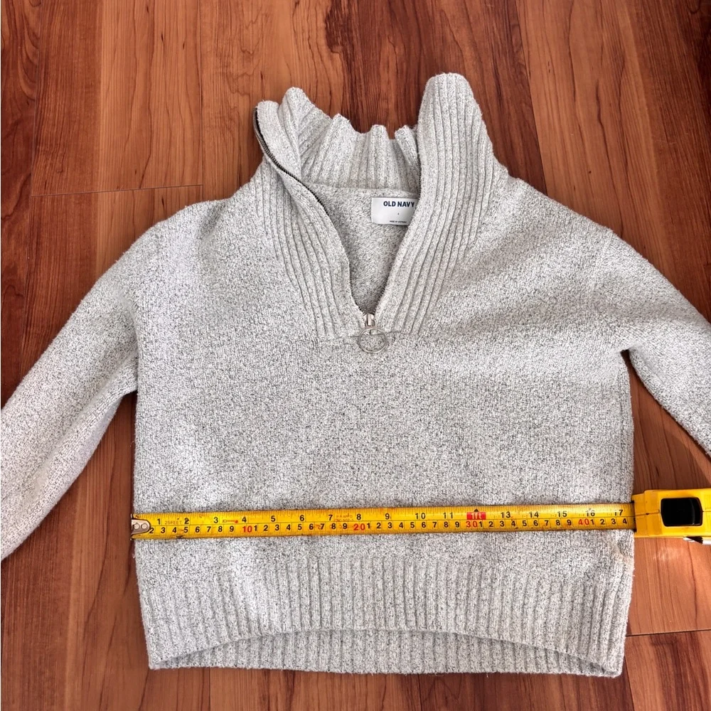 Old Navy Light Gray Zip-Neck Cozy Sweater - Picture 7 of 8